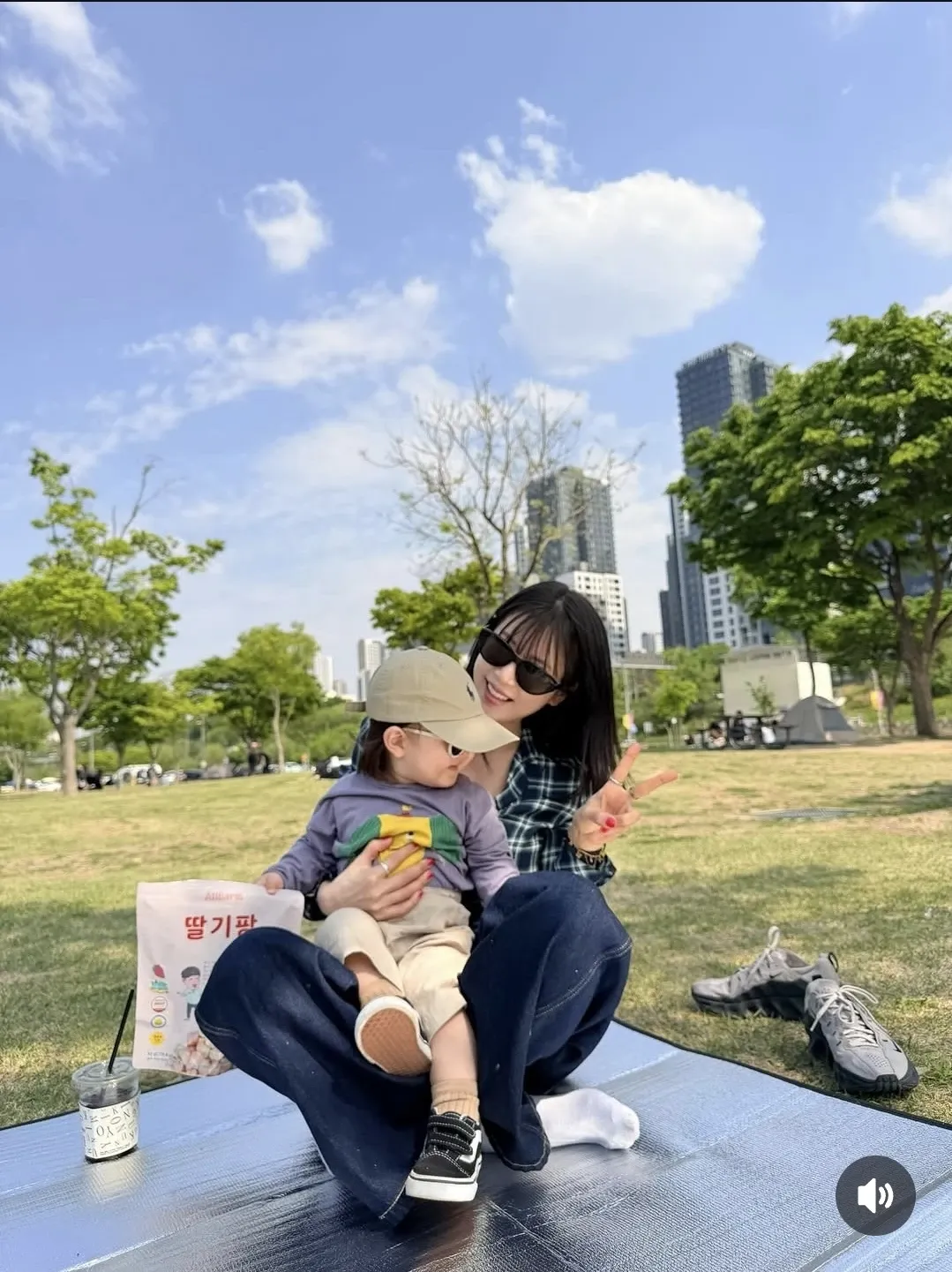 Latest photo of Park Chorong (Apink)