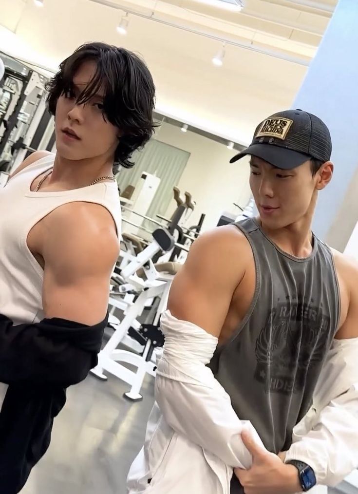 Potret di balik layar Shownu (MONSTA X)