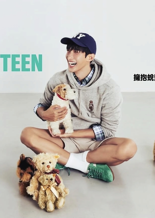 DK (SEVENTEEN)的最新照片