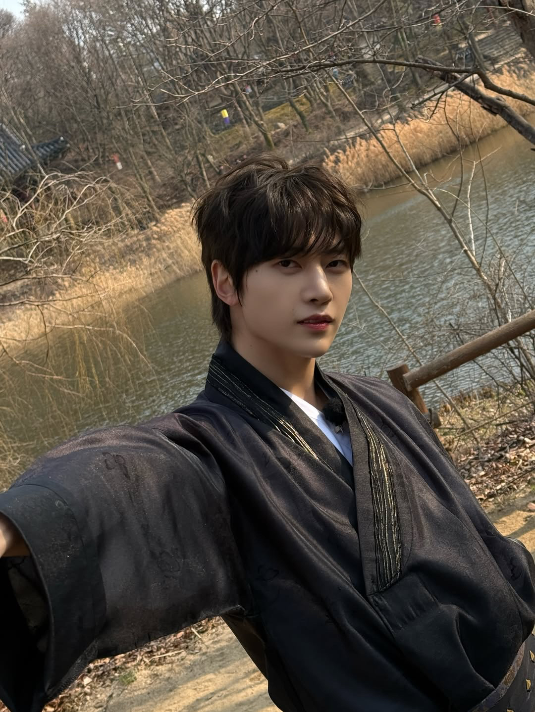 A moment captured by Seok Matthew (ZEROBASEONE)'s fan