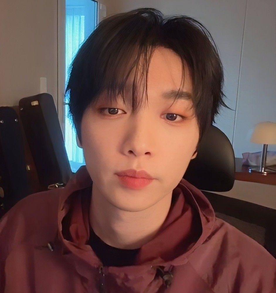 A moment captured by Jeong Sewoon's fan