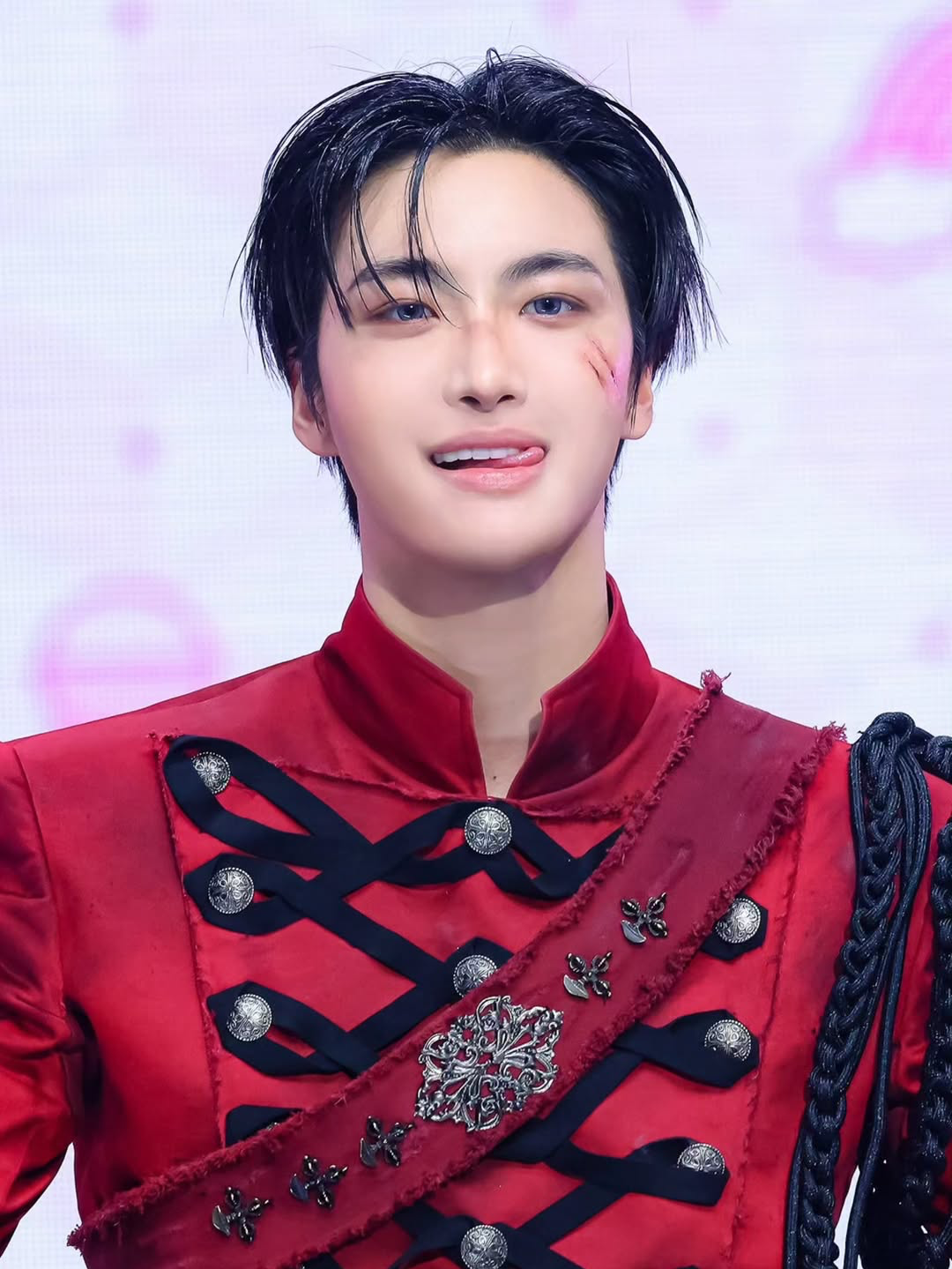 Latest photo of Seonghwa (ATEEZ)