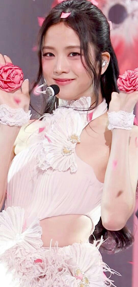 Foto aktivitas terbaru Jisoo (BLACKPINK)