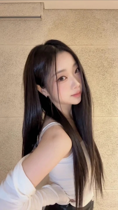 SECRET NUMBER的最新照片