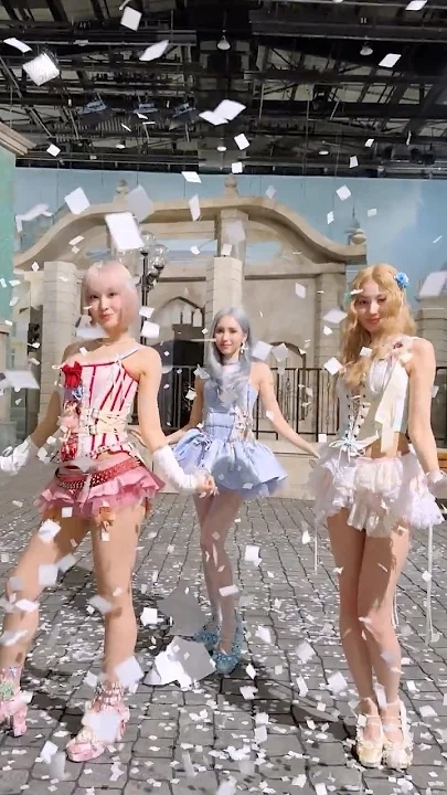 미나 (TWICE)의 최신 사진