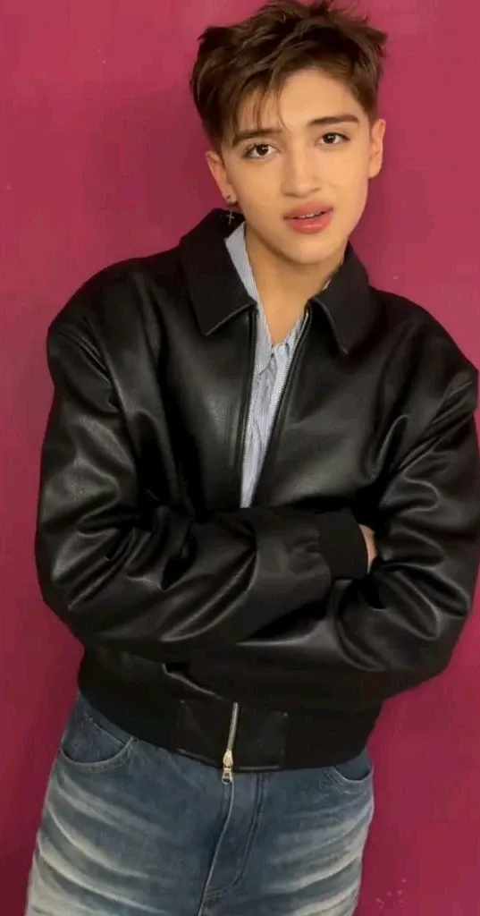 A heartfelt wallpaper shared by Kenneth (SANTOS BRAVOS)'s fans