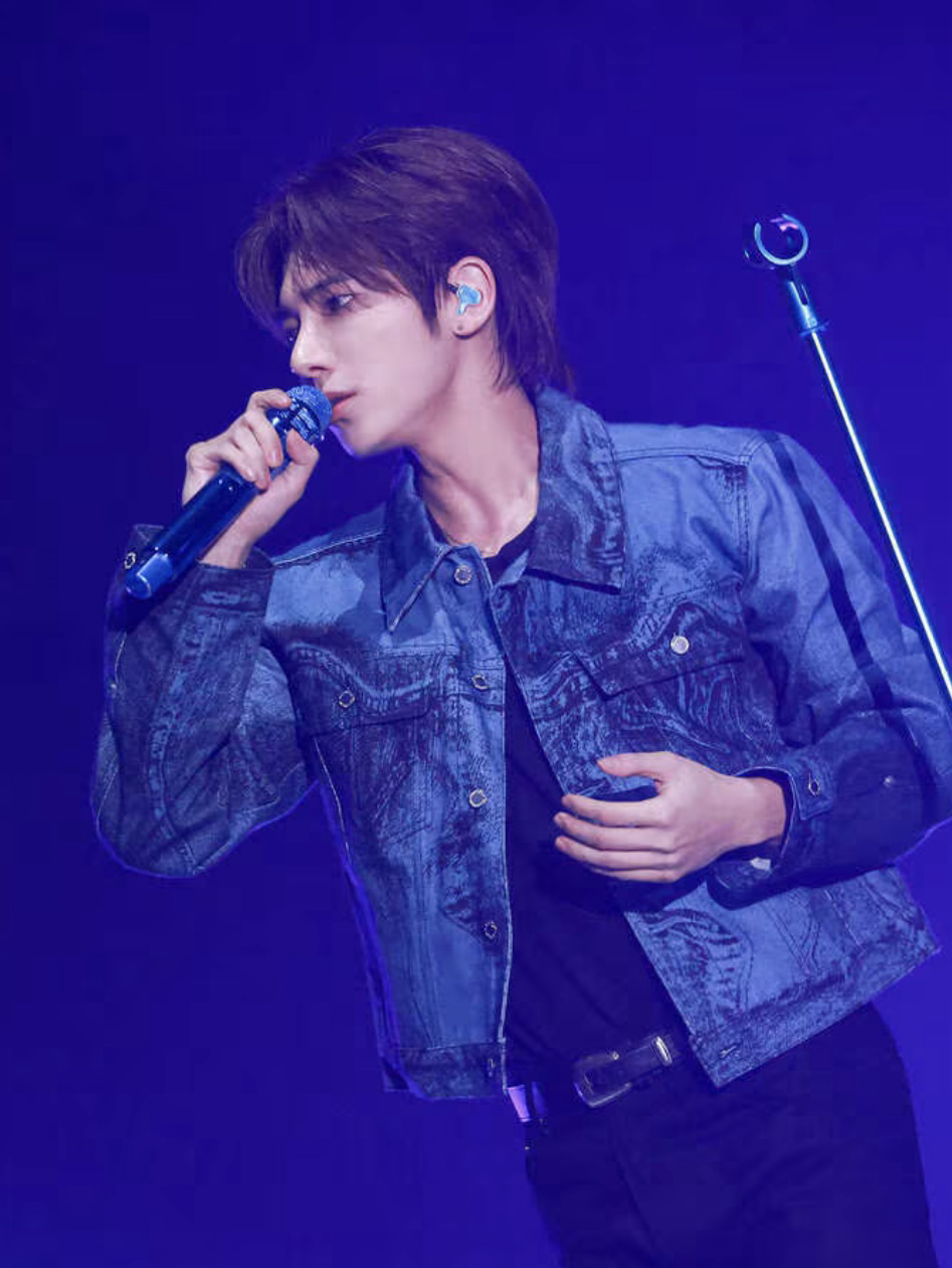 A moment captured by Taehyun (TOMORROW X TOGETHER)'s fan