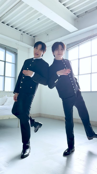 Foto aktivitas terbaru MONSTA X