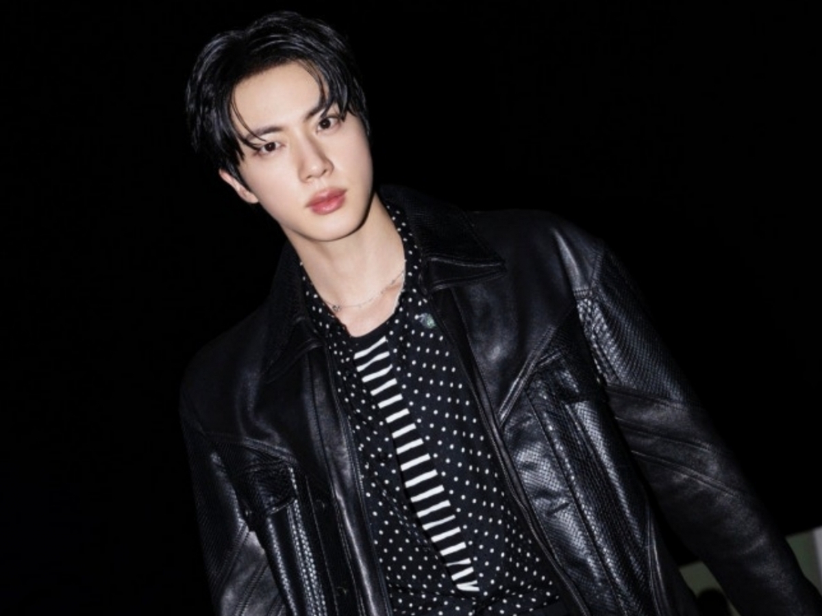 진 (방탄소년단)의 비하인드 컷