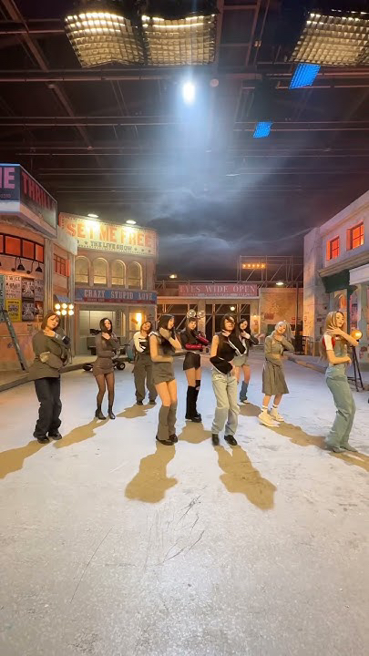 모모 (TWICE)의 최신 사진