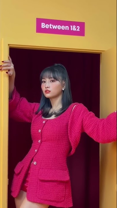 Fandom-recommended wallpaper image of Momo (TWICE)