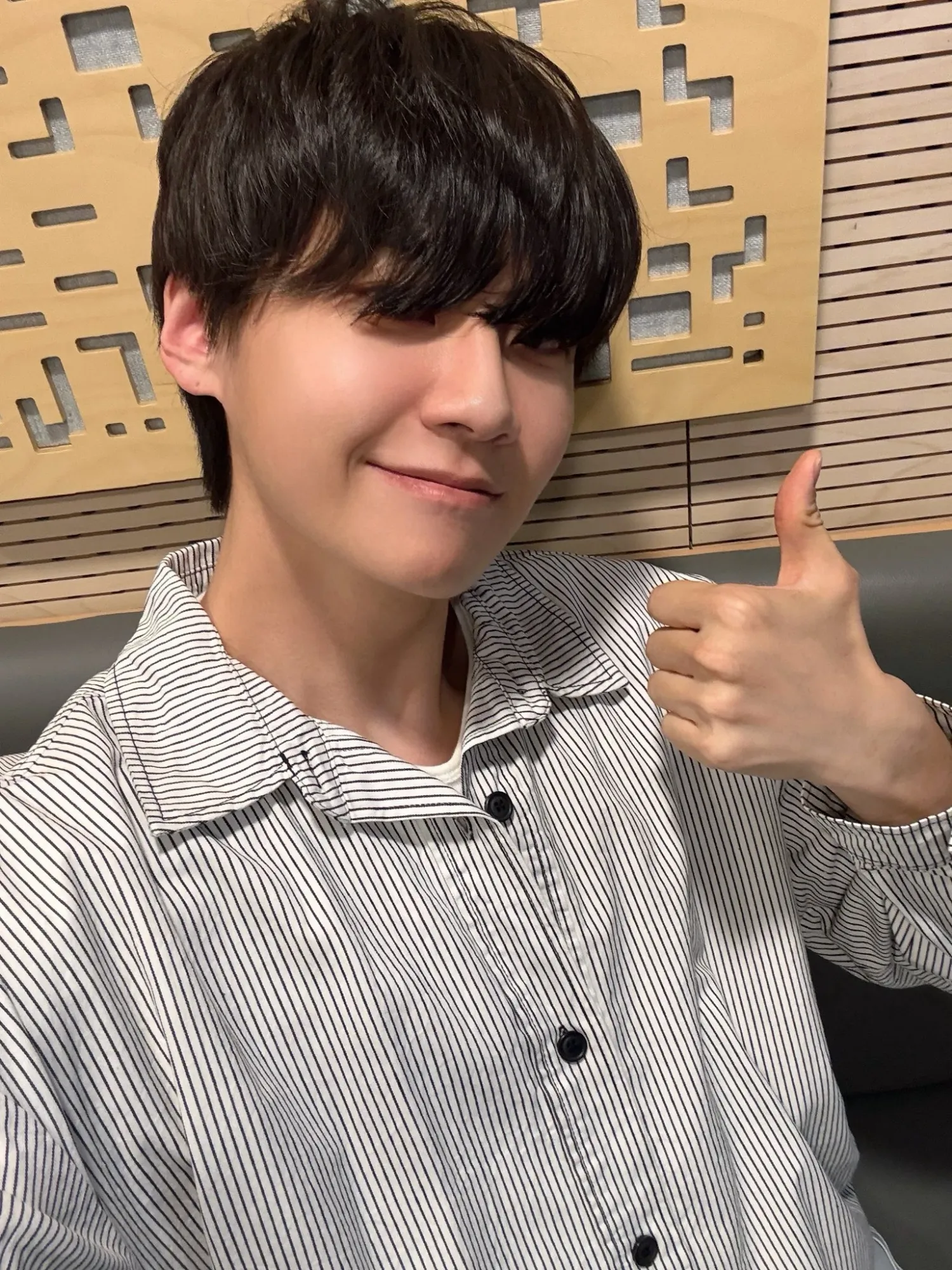 A moment captured by Lee Jinhyuk's fan