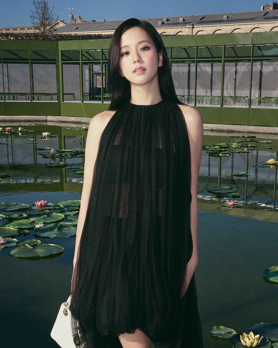 Foto terbaru Jisoo (BLACKPINK)