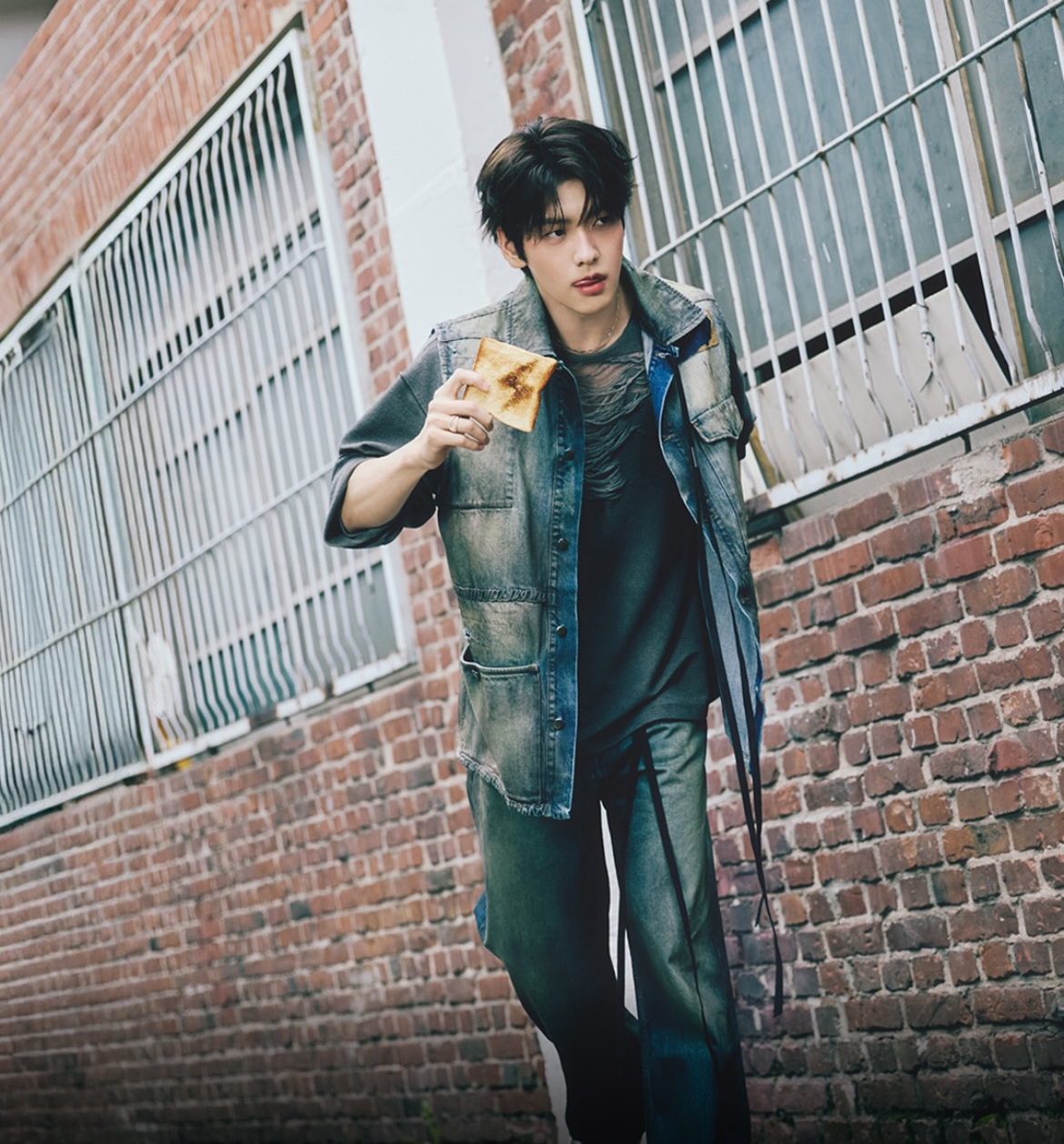 투모로우바이투게더의 비하인드 컷