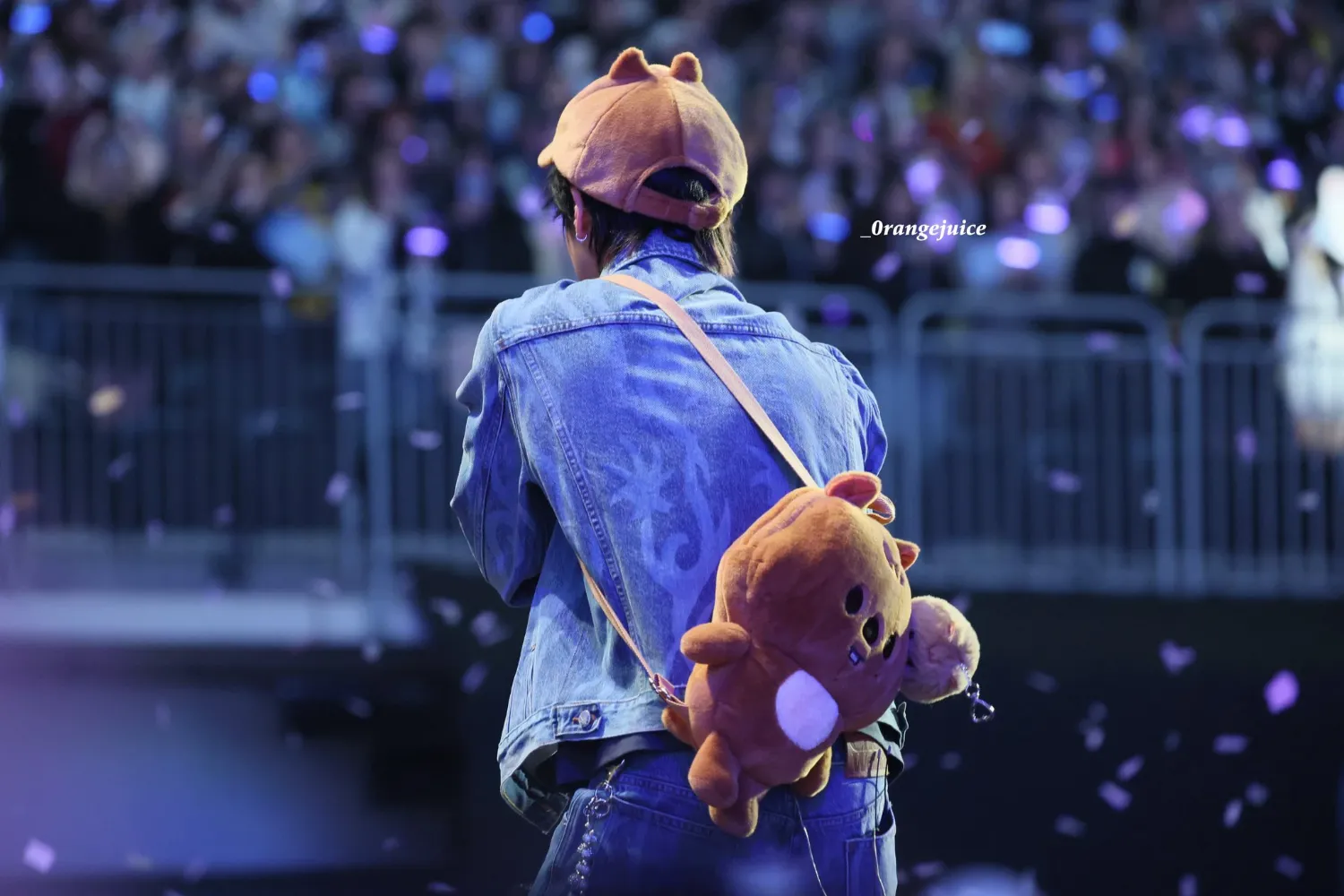 Behind-the-scenes cut of HAN (Stray Kids)