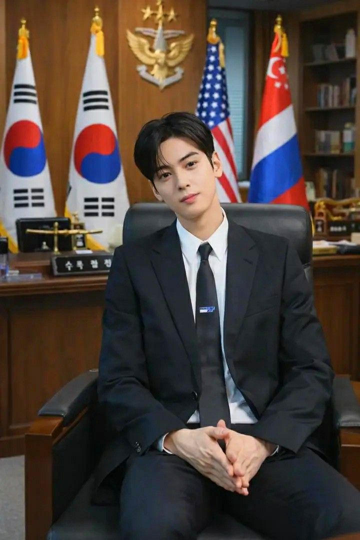 Latest photo of Eunwoo (ASTRO)