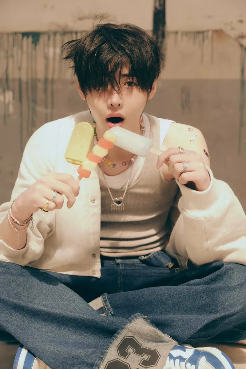 A moment captured by Sunghoon (ENHYPEN)'s fan