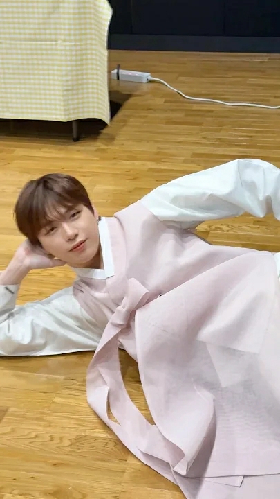 강다니엘 팬덤이 사랑하는 대표 배경 이미지