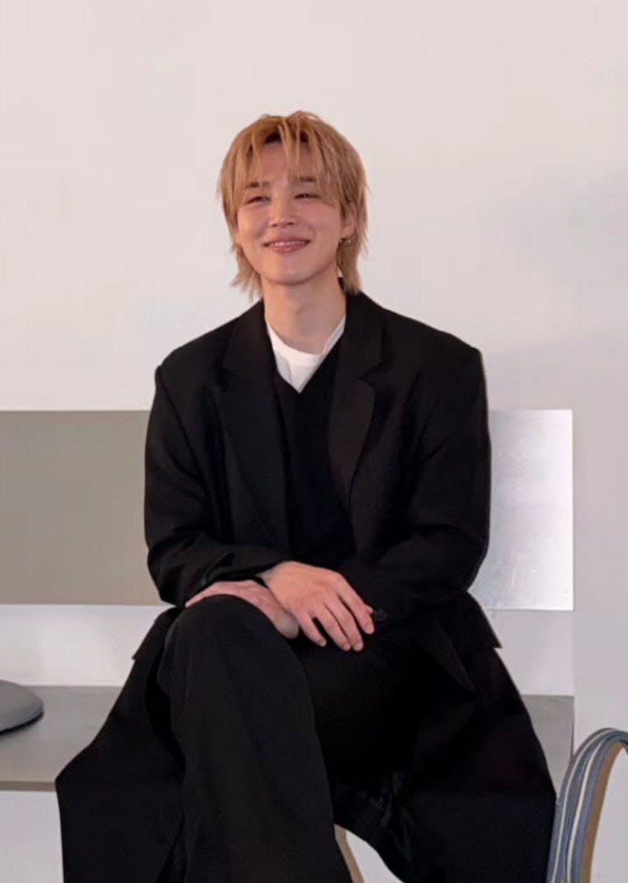 A moment captured by Jimin (BTS)'s fan