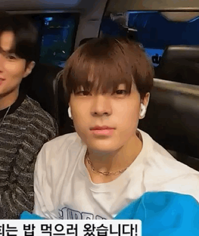 Latest photo of Kim Junmin (WHIB)