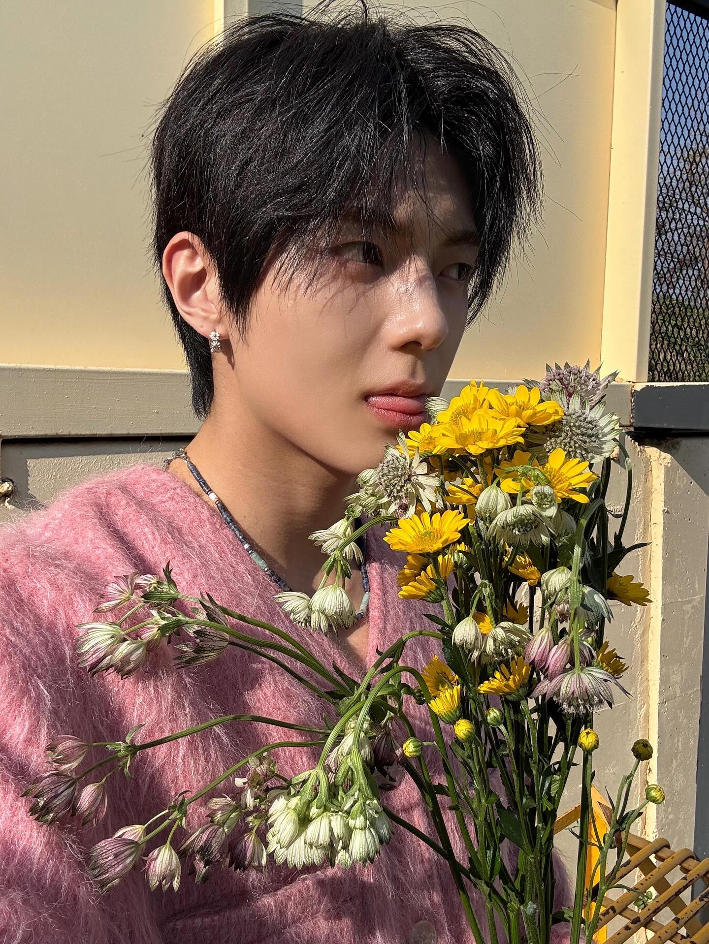 A moment captured by Leejeong (WHIB)'s fan