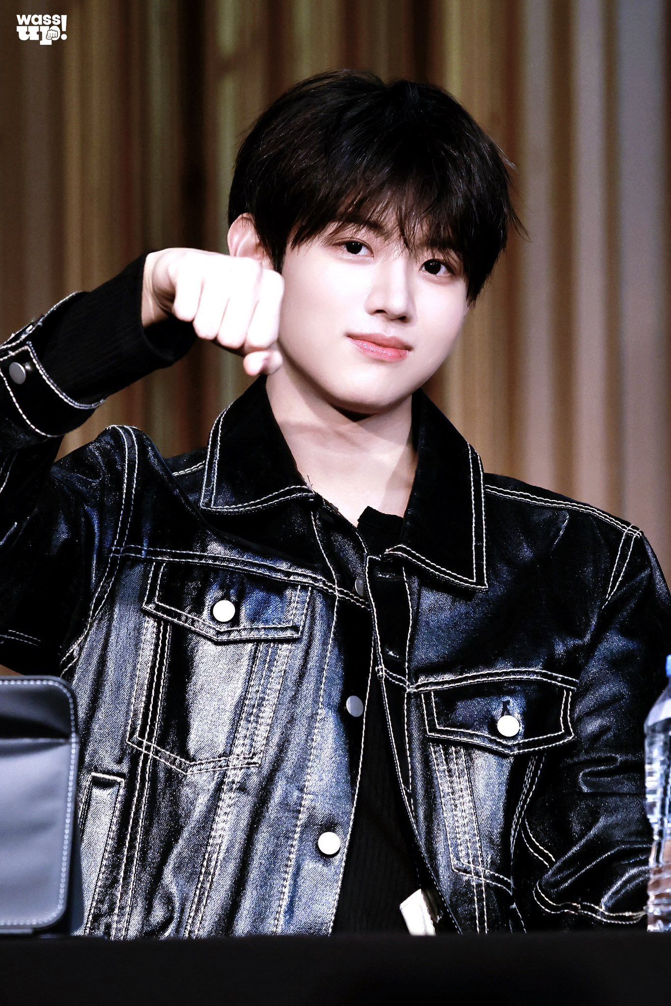 Recent activity shot of Jang yonghoon (IDID)