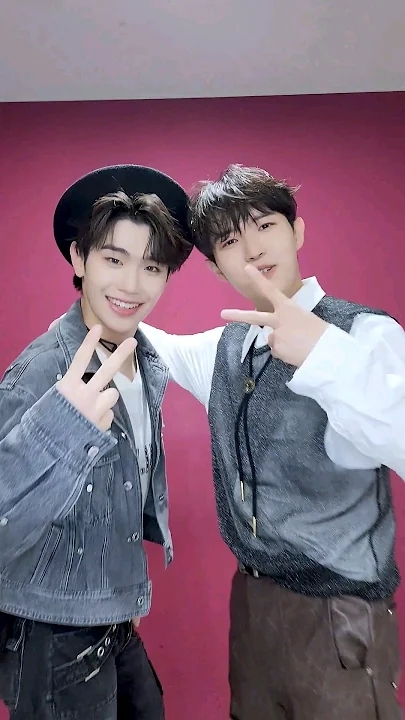 Potret di balik layar Kim Jaehwan