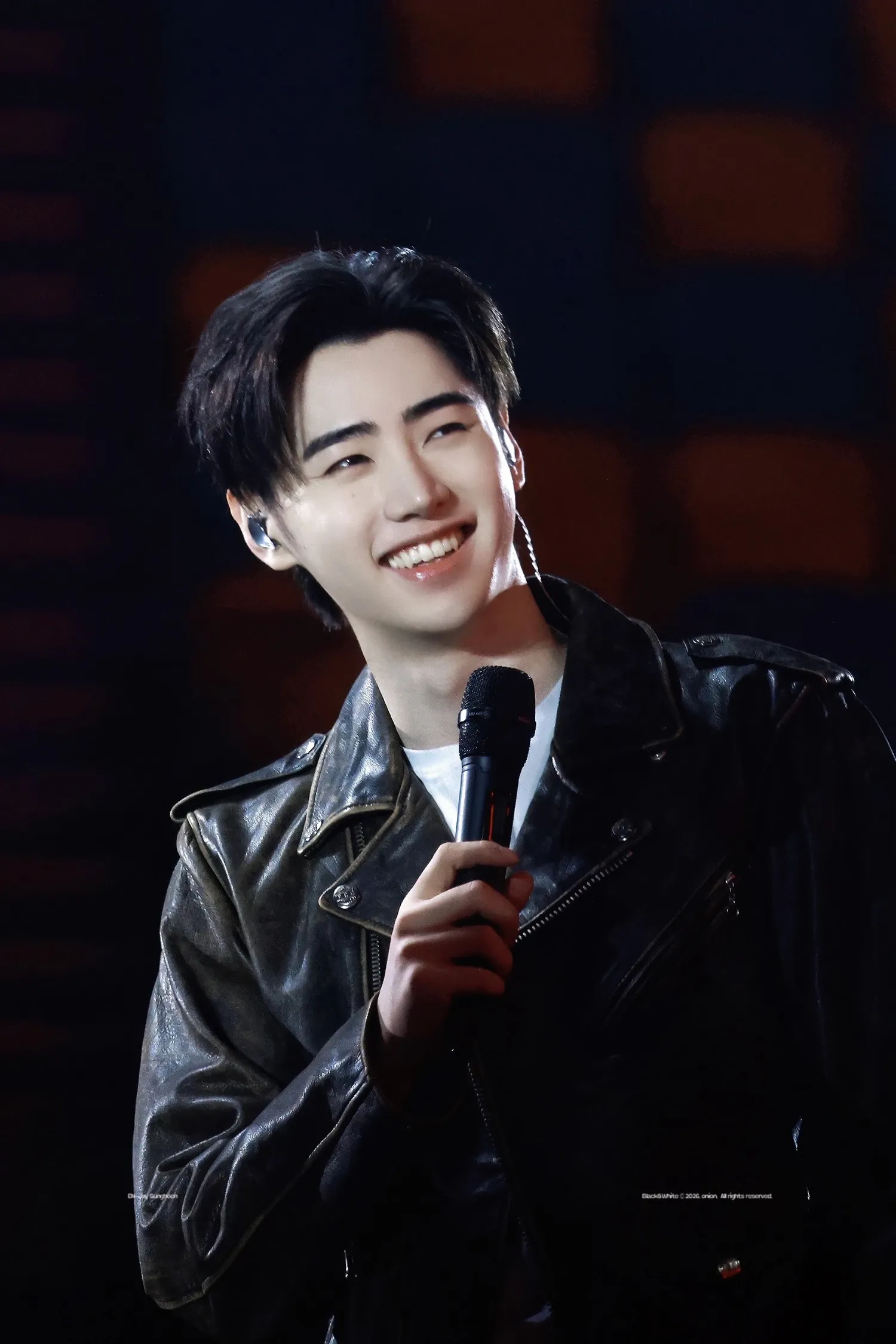 A moment captured by Sunghoon (ENHYPEN)'s fan