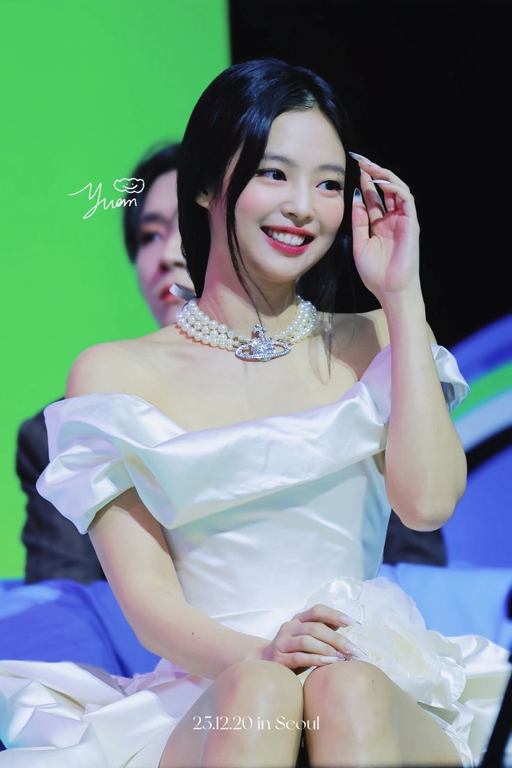 Behind-the-scenes cut of Jennie (BLACKPINK)