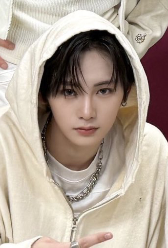 Behind-the-scenes cut of Zhou Anxin (ALPHA DRIVE ONE)