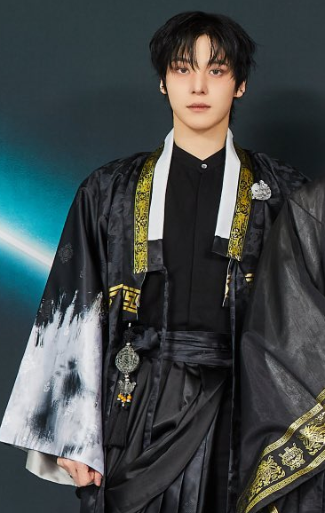 Recent activity shot of Yunho (ATEEZ)