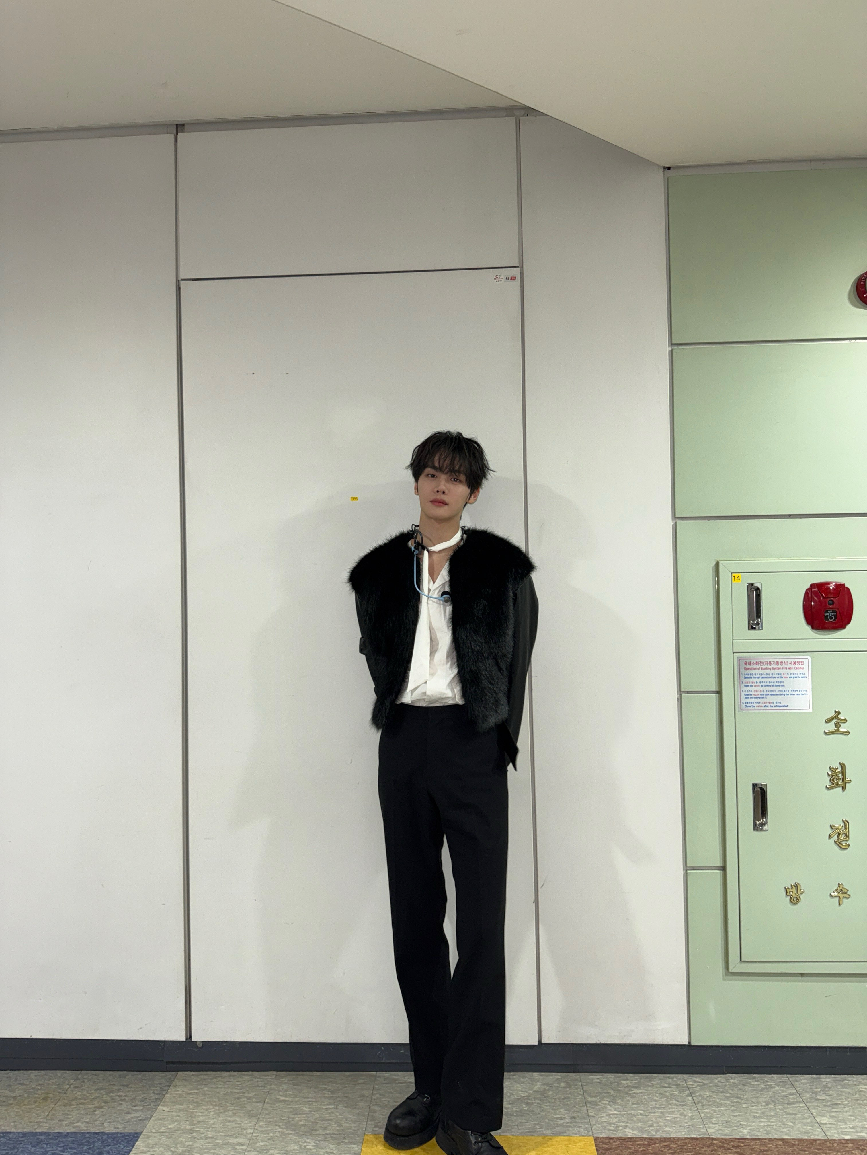 Behind-the-scenes cut of Kim Gyuvin (ZEROBASEONE)