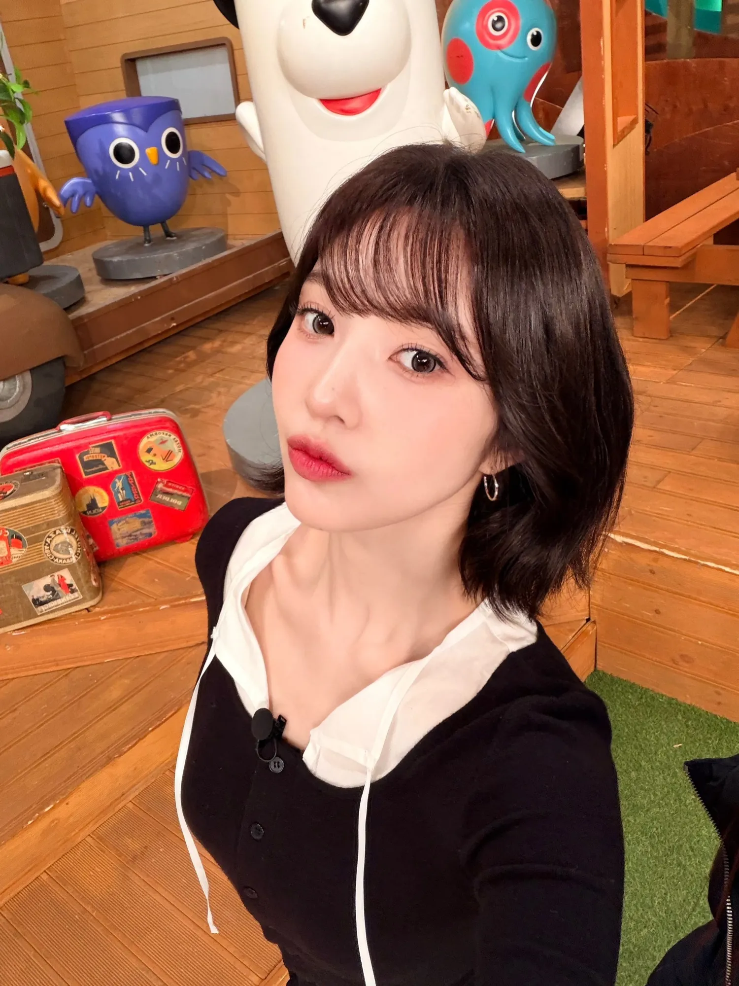 A moment captured by Joy (Red Velvet)'s fan