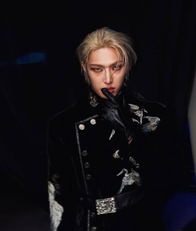 에이티즈의 비하인드 컷