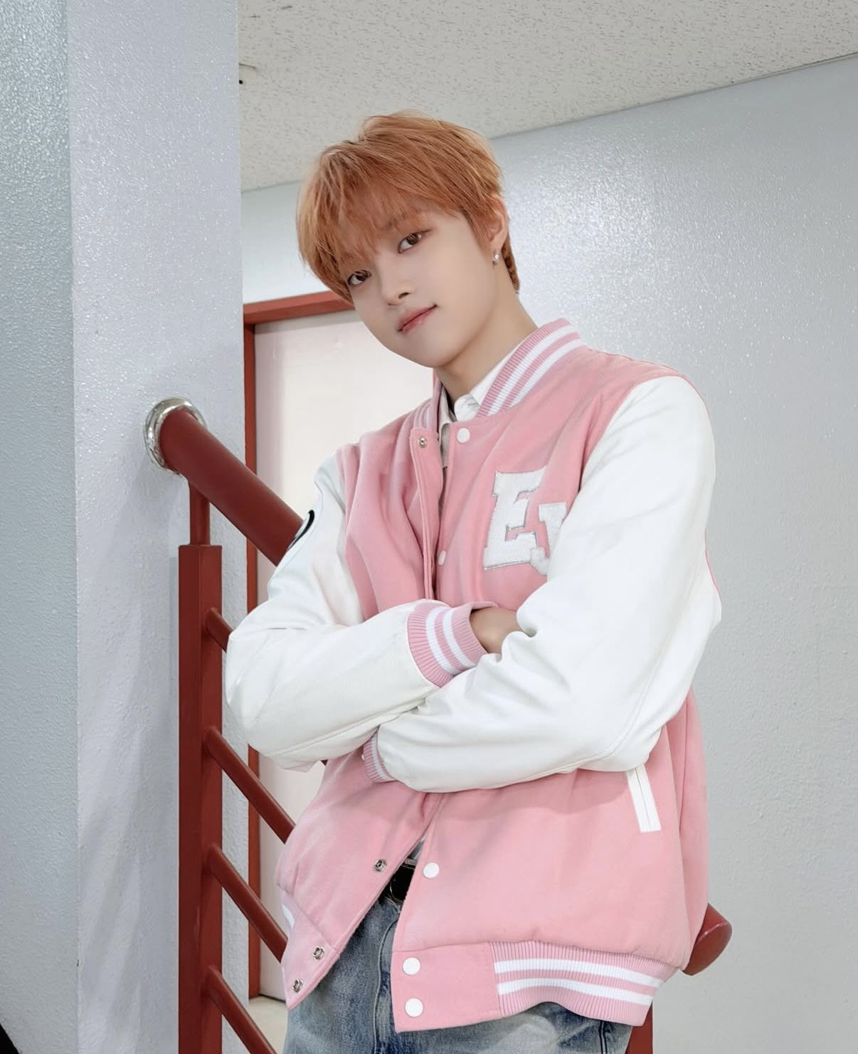 Latest photo of EJ (&TEAM)