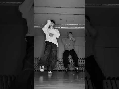 A moment captured by NEXZ's fan