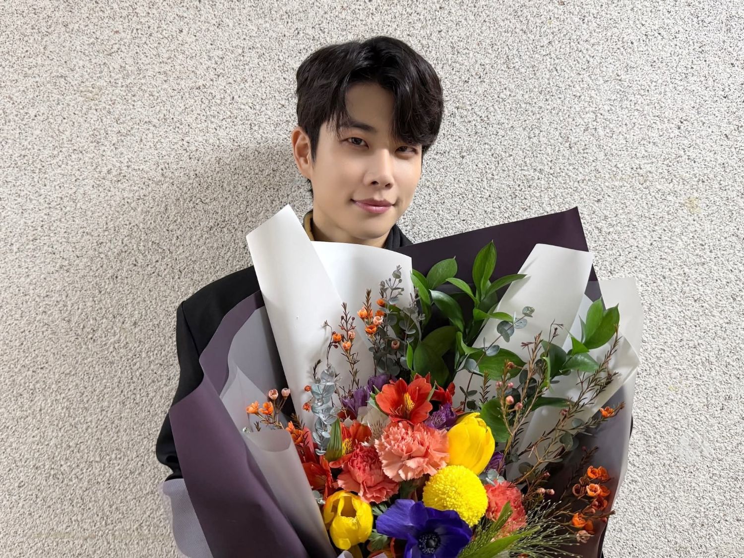 Behind-the-scenes cut of MJ (ASTRO)