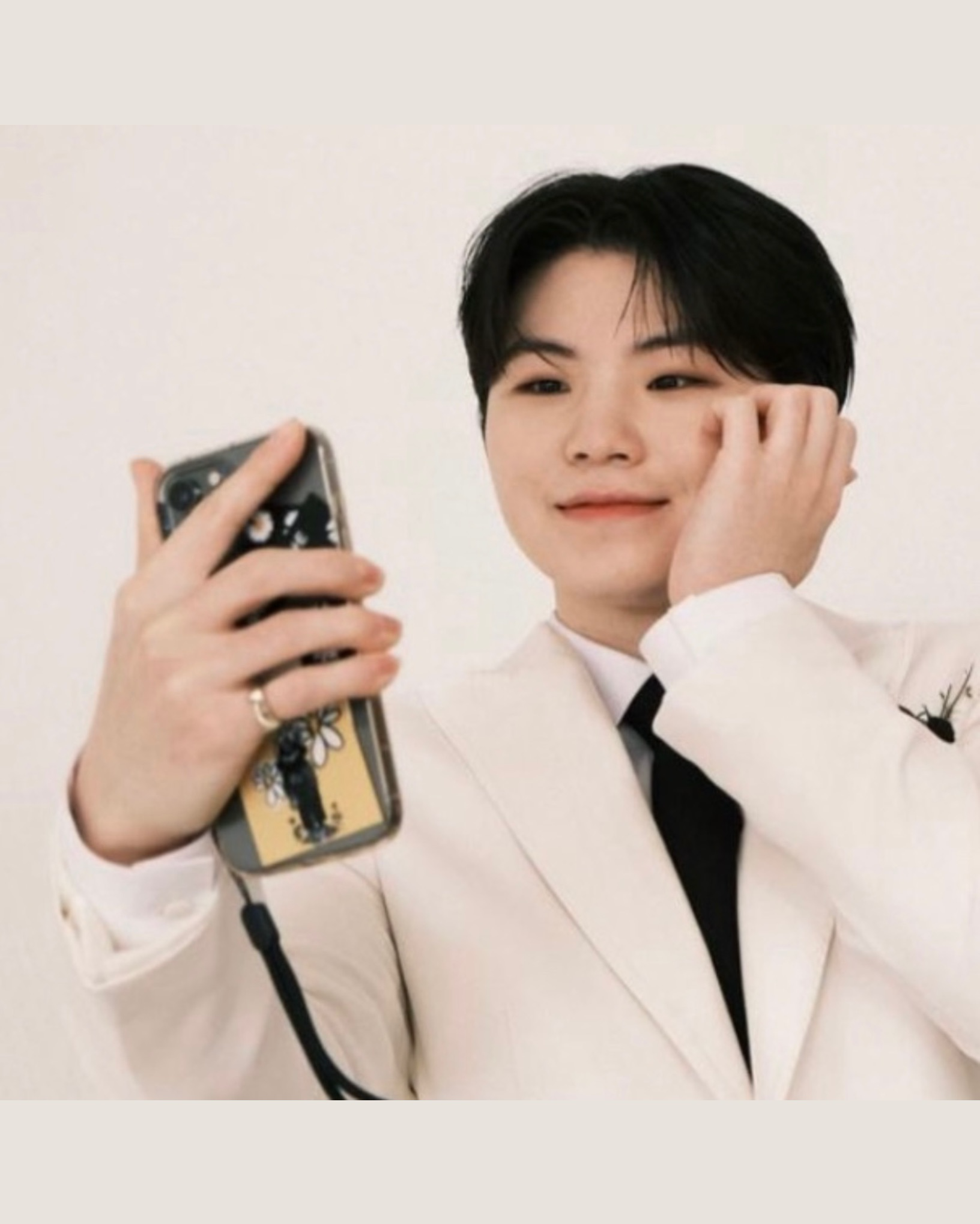 Recent activity shot of Woozi (SEVENTEEN)