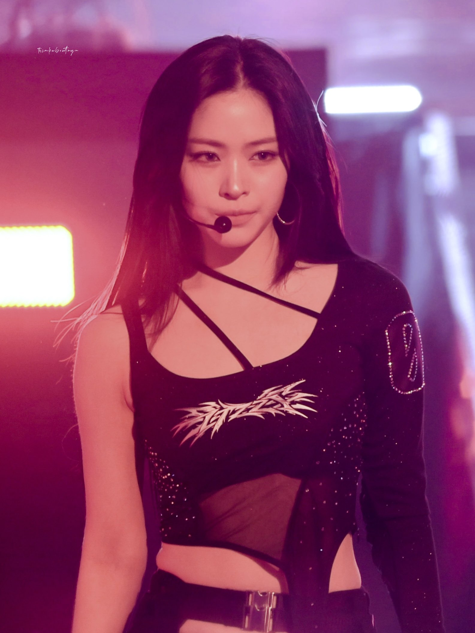 リュジン (ITZY)の最新写真