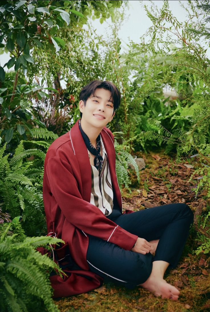 A moment captured by MJ (ASTRO)'s fan