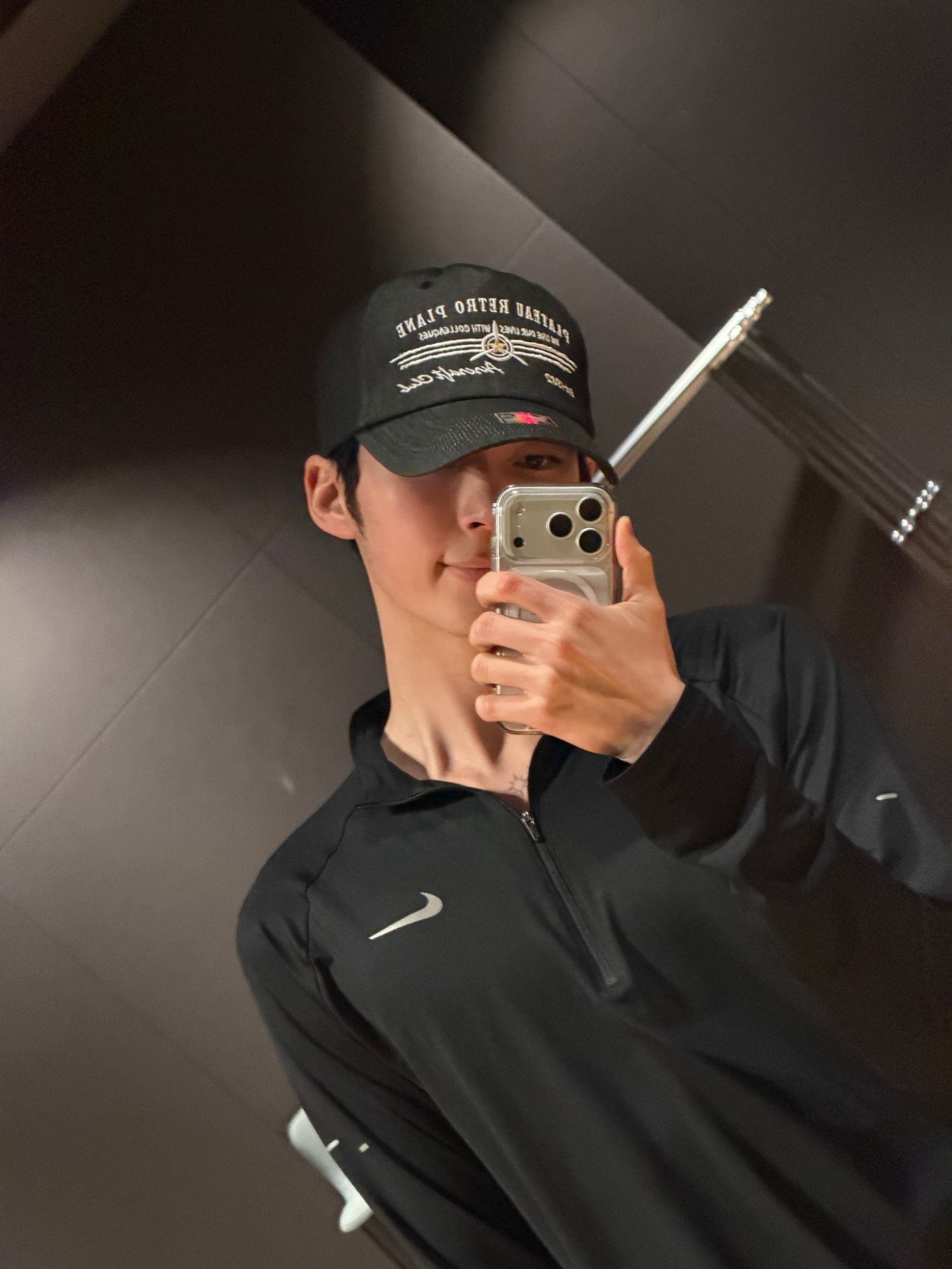 A moment captured by Sung Hanbin (ZEROBASEONE)'s fan