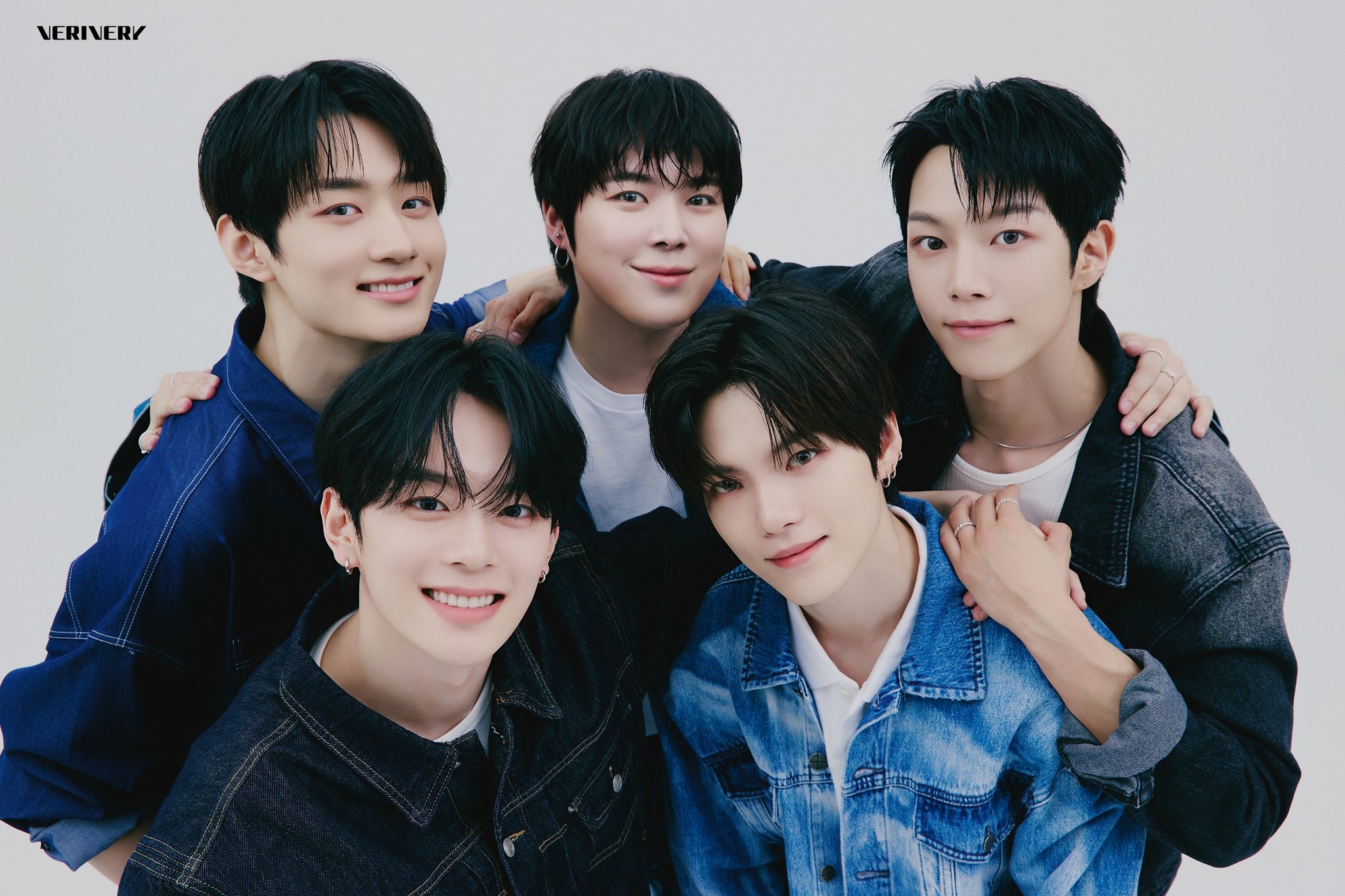 Behind-the-scenes cut of VERIVERY