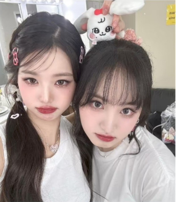 Behind-the-scenes cut of Jang Wonyoung (IVE)