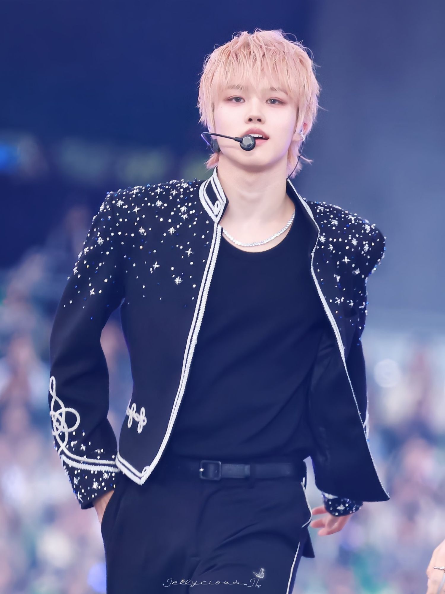 Behind-the-scenes cut of Park Juwon (AHOF)