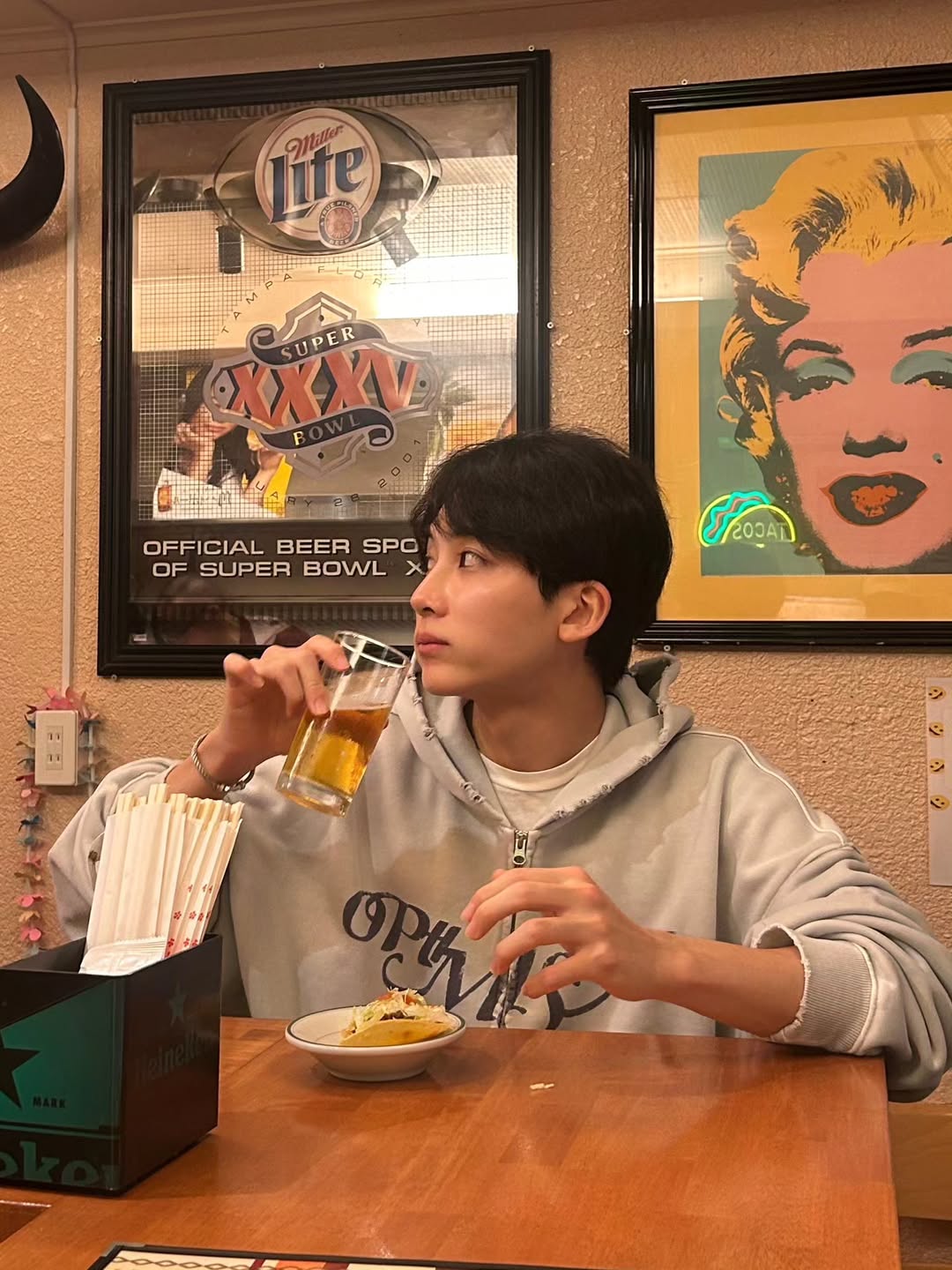 Behind-the-scenes cut of Jeonghan (SEVENTEEN)