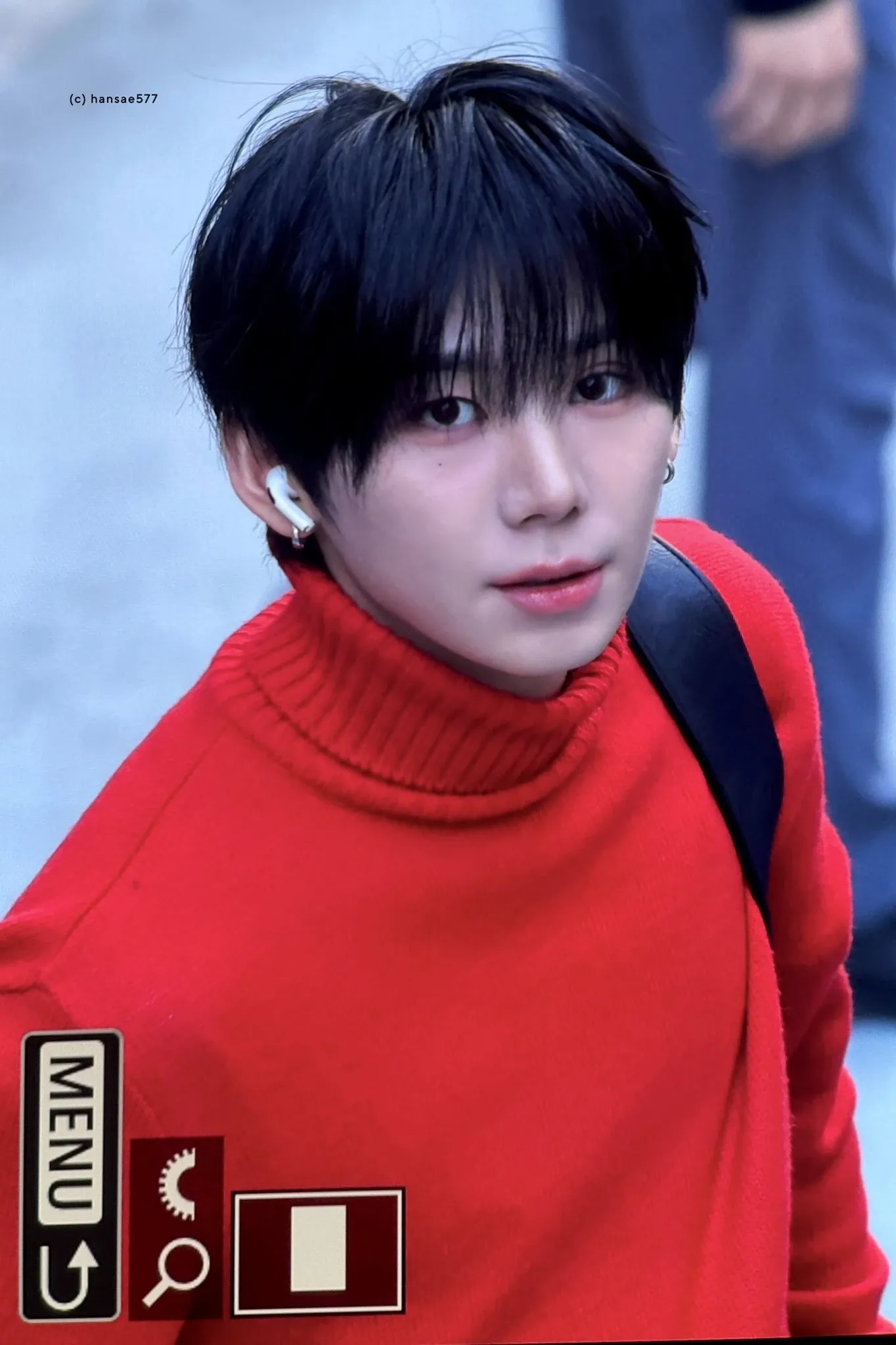 パク・ハン (AHOF)の舞台裏ショット