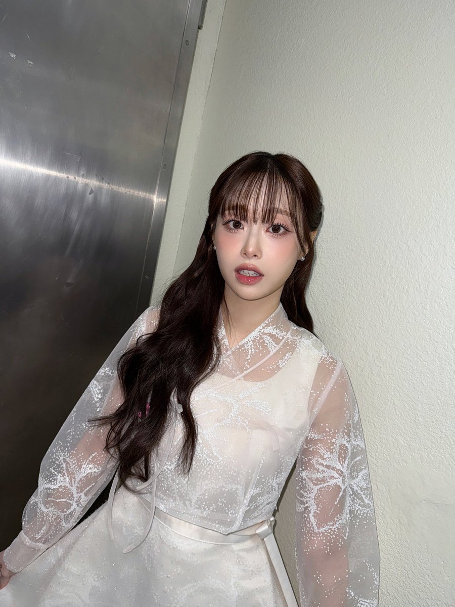 Latest photo of Chuu