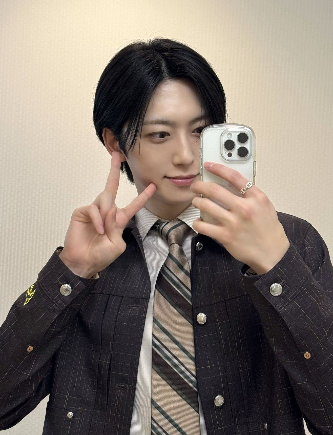 Recent activity shot of Fuma (&TEAM)