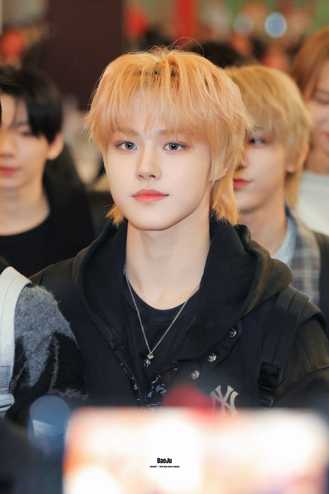 Behind-the-scenes cut of Park Juwon (AHOF)