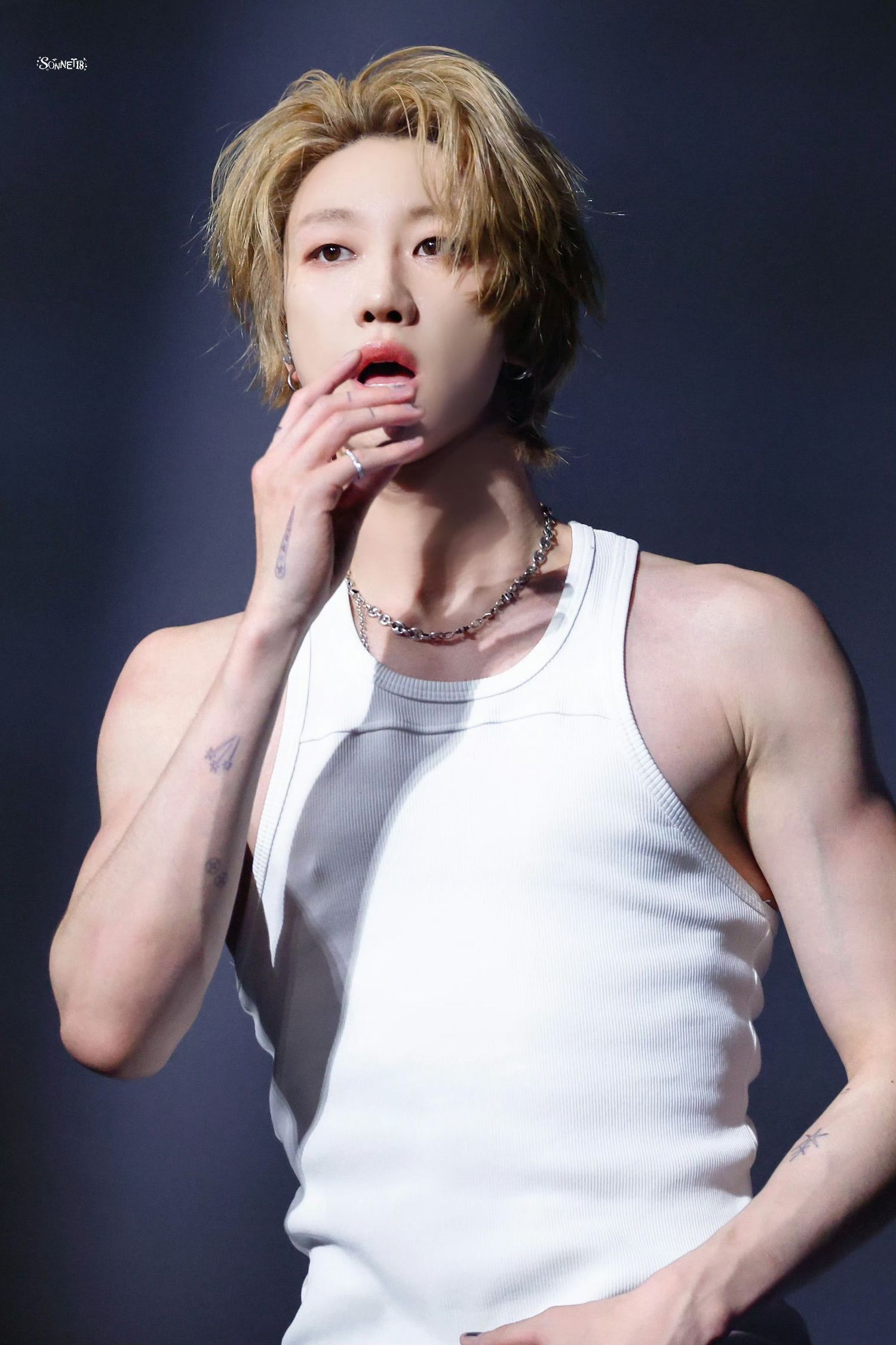 Behind-the-scenes cut of The 8 (SEVENTEEN)